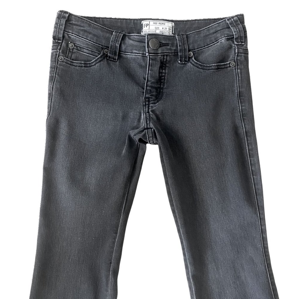 FREE PEOPLE Black Bell Bottom Flare Jeans SIZE 25 SHORT - Picture 3 of 8